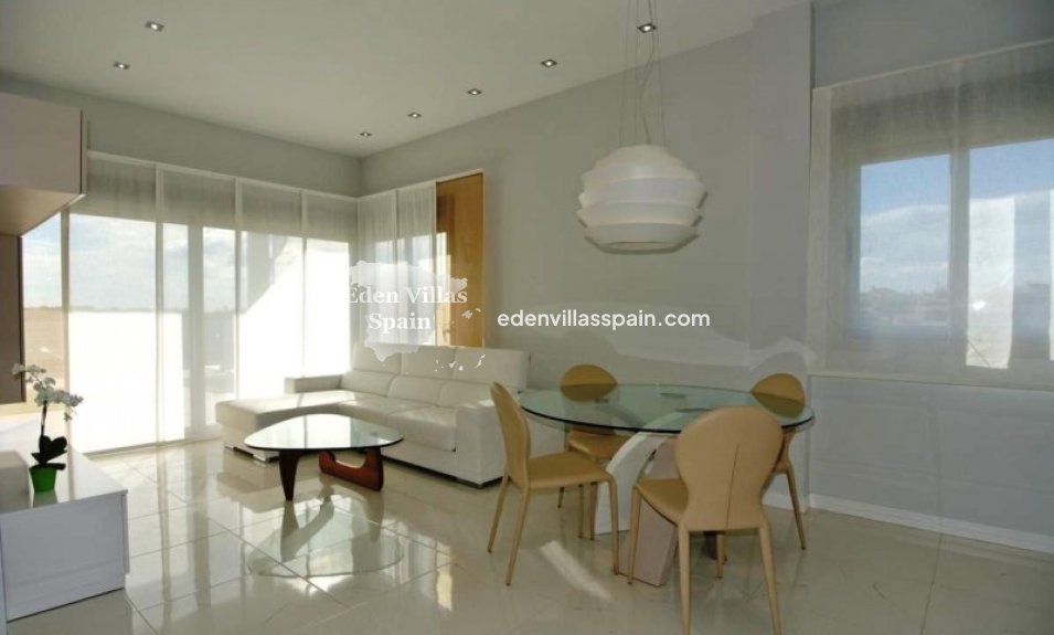 Obra Nueva - Villa costera - Orihuela Costa