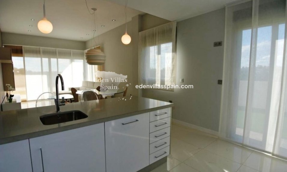 Obra Nueva - Villa costera - Orihuela Costa