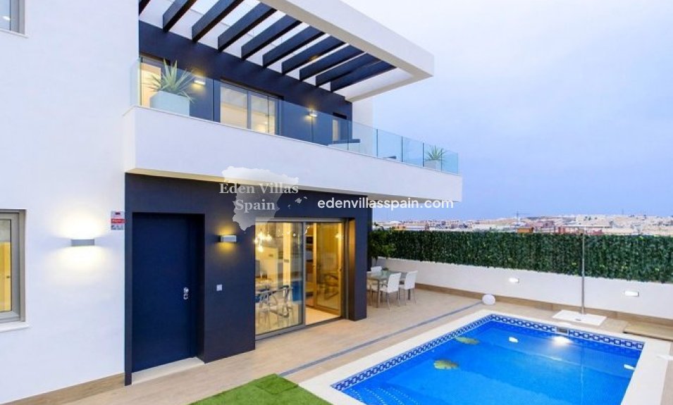 Obra Nueva - Villa costera - Orihuela Costa