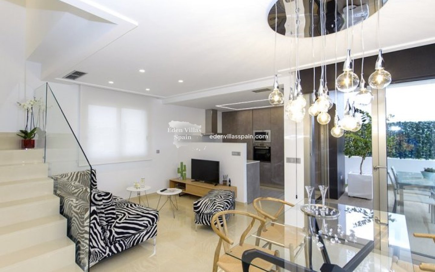 Obra Nueva - Villa costera - Orihuela Costa