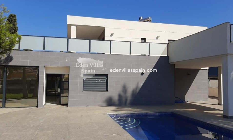 Obra Nueva - Villa costera - Orihuela Costa