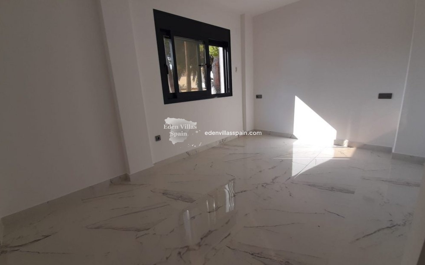 Obra Nueva - Villa costera - Orihuela Costa