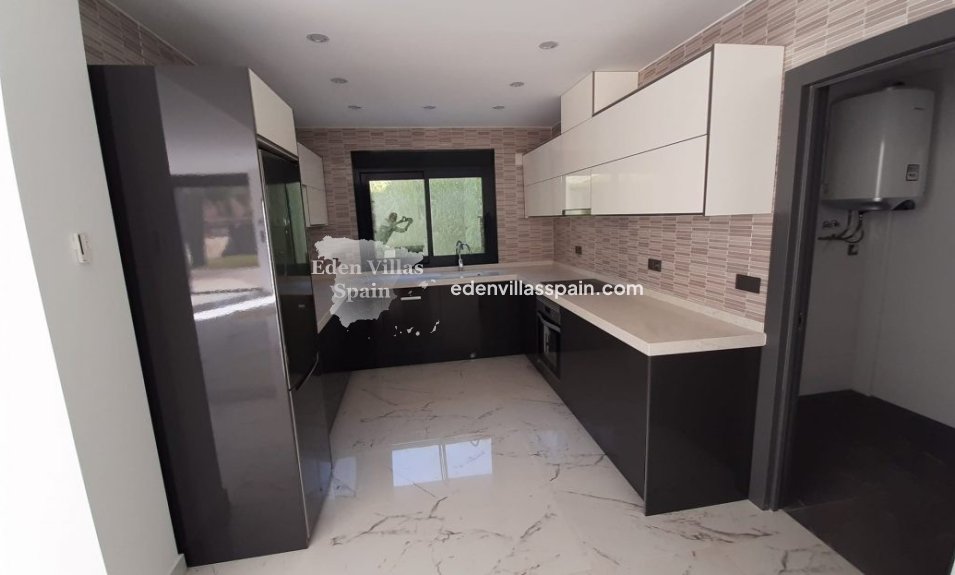 Obra Nueva - Villa costera - Orihuela Costa