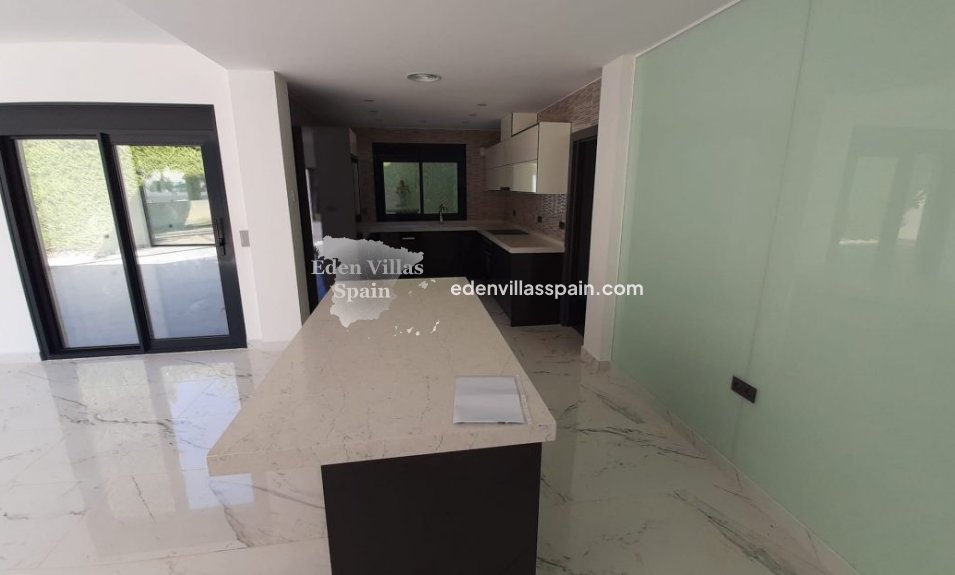 Obra Nueva - Villa costera - Orihuela Costa