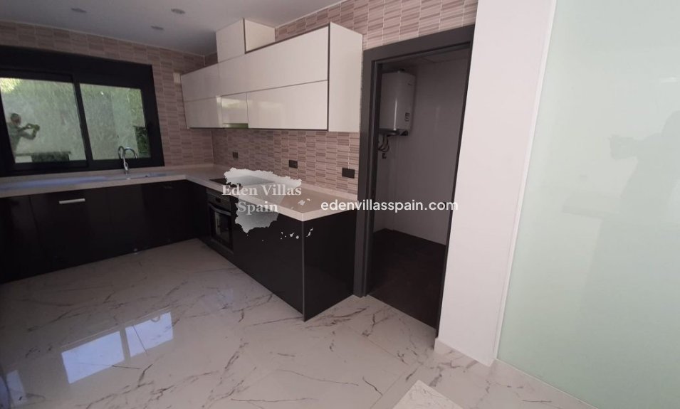 Obra Nueva - Villa costera - Orihuela Costa