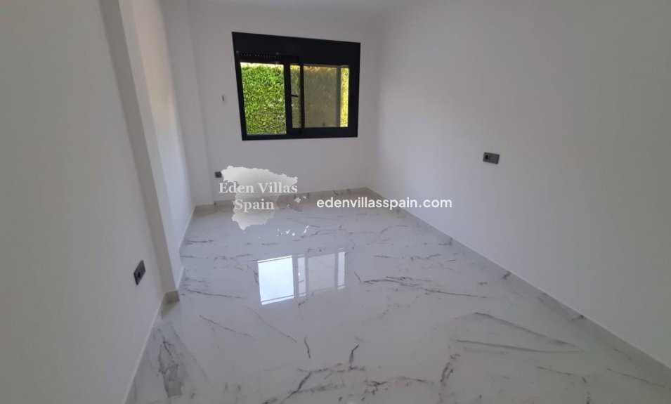 Obra Nueva - Villa costera - Orihuela Costa