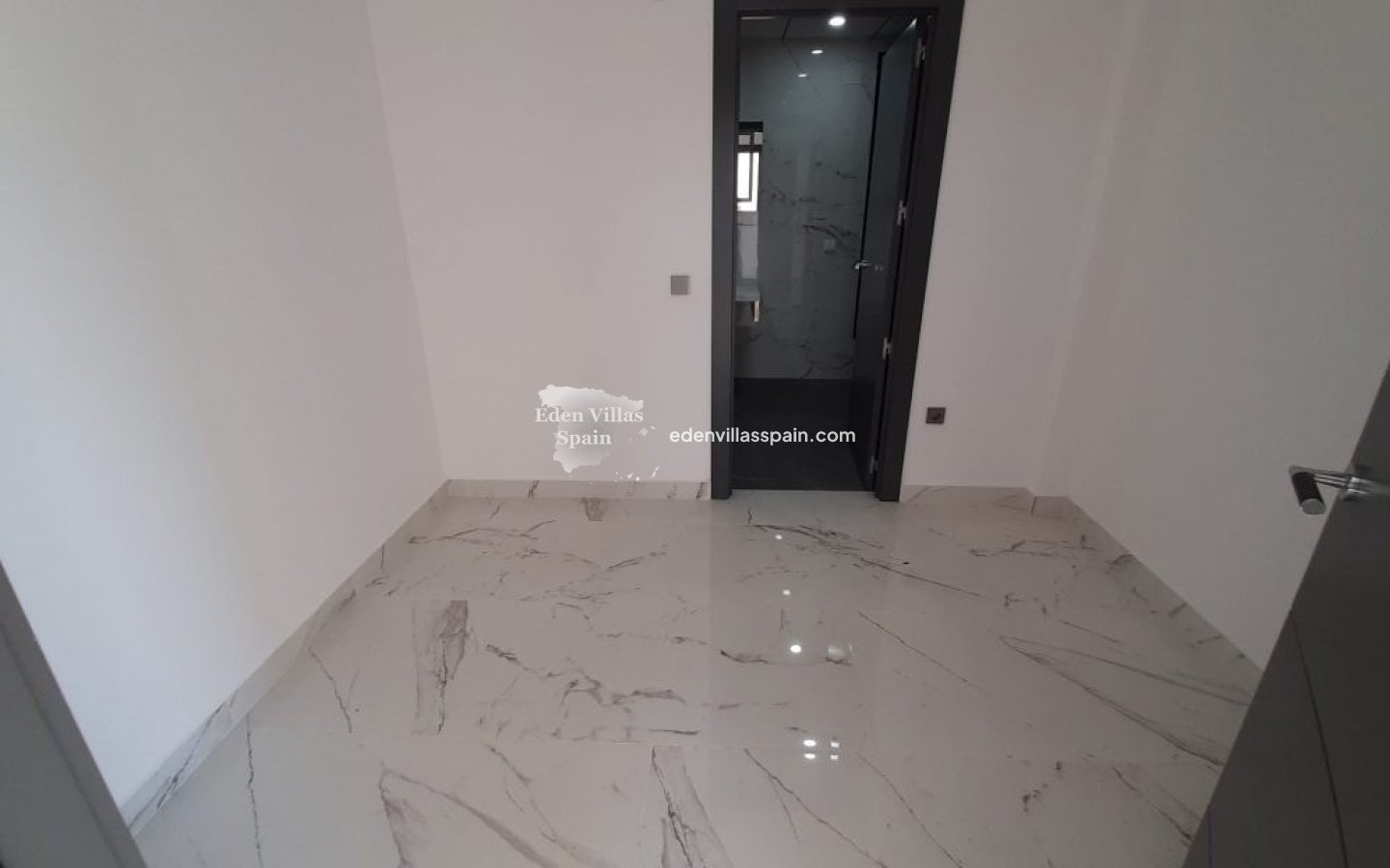 Obra Nueva - Villa costera - Orihuela Costa