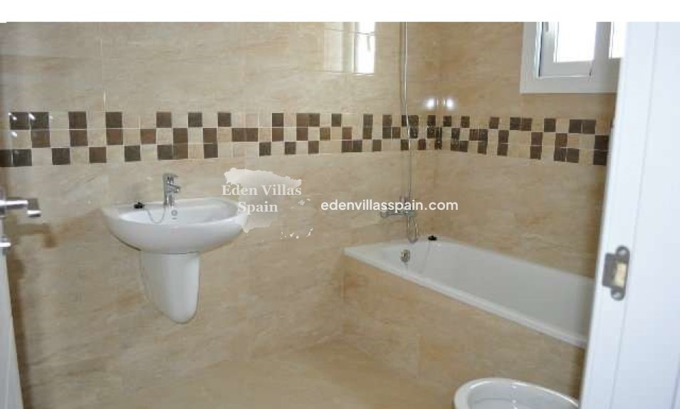 Obra Nueva - Villa costera - Santa Pola