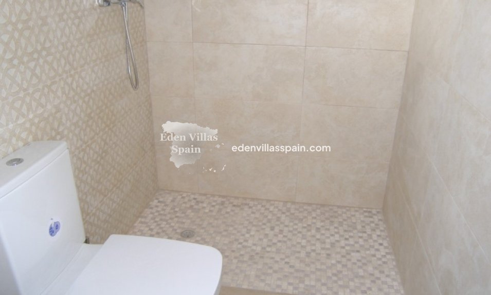 Obra Nueva - Villa costera - Santa Pola