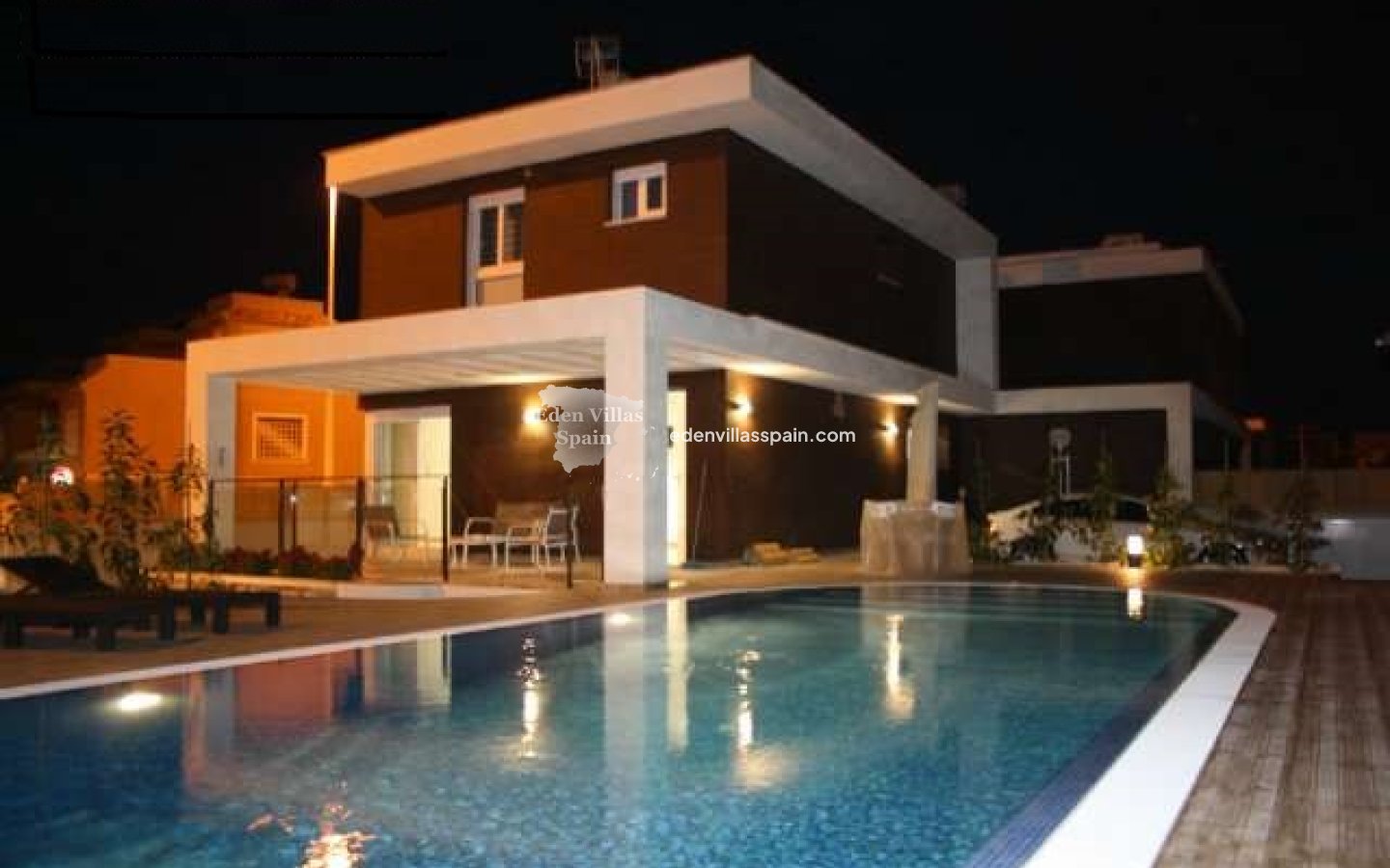 Obra Nueva - Villa costera - Santa Pola