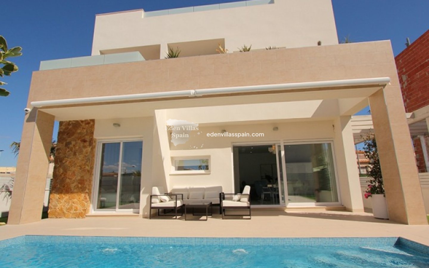 Obra Nueva - Villa costera - Torrevieja