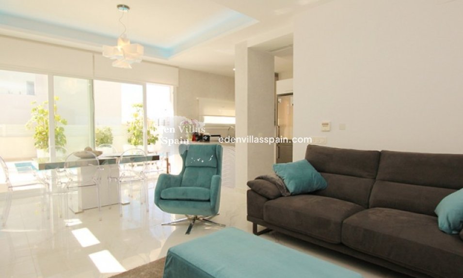 Obra Nueva - Villa costera - Torrevieja