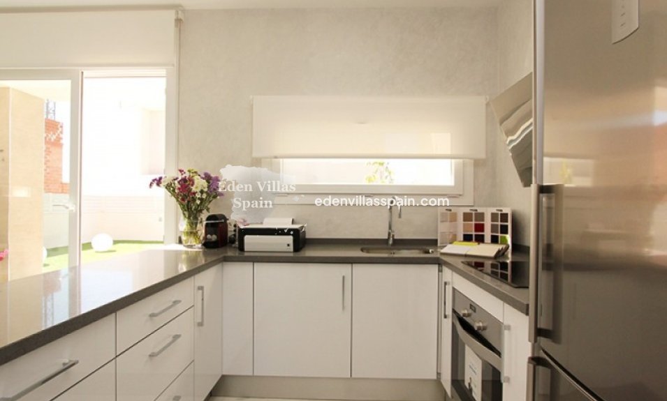 Obra Nueva - Villa costera - Torrevieja