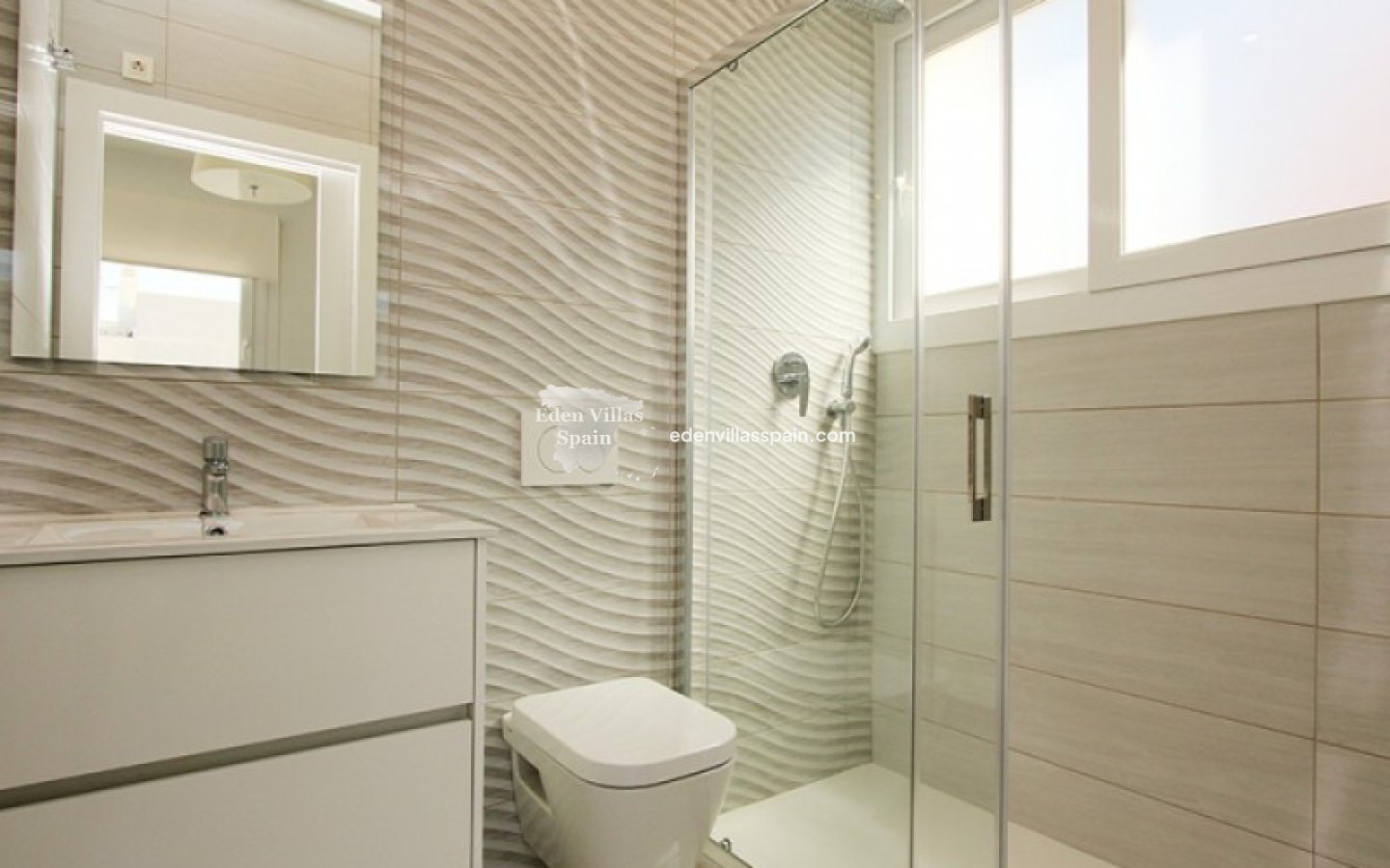 Obra Nueva - Villa costera - Torrevieja