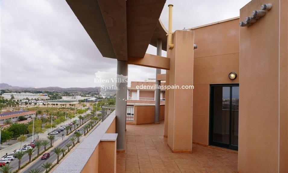 Resale - Apartment - Elche