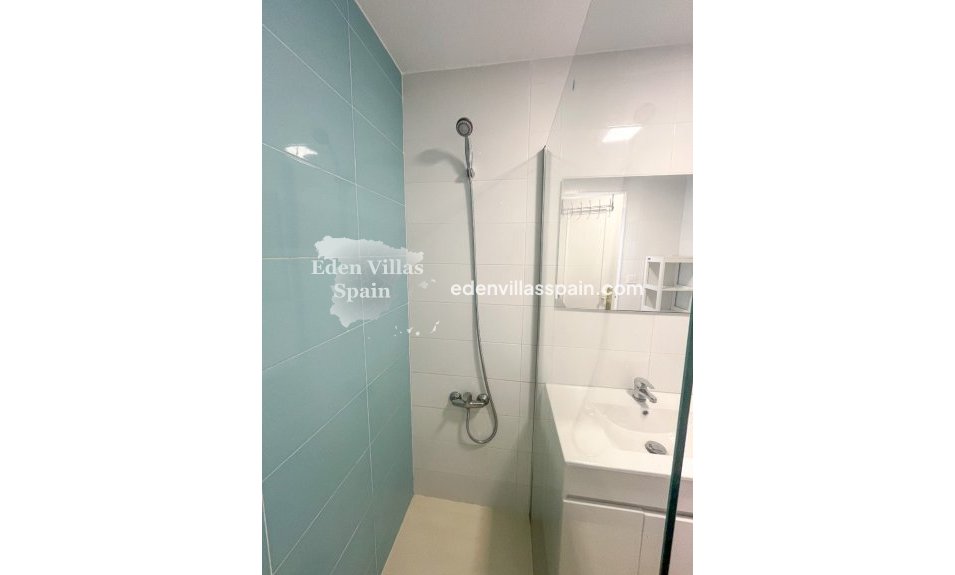 Resale - Bungalow - Los Montesinos