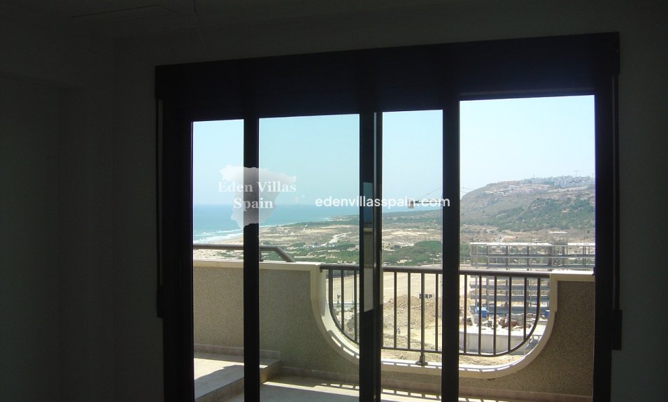 Resale - Coastal apartment - Arenales del Sol