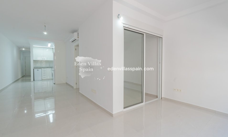 Resale - Coastal apartment - Torrevieja