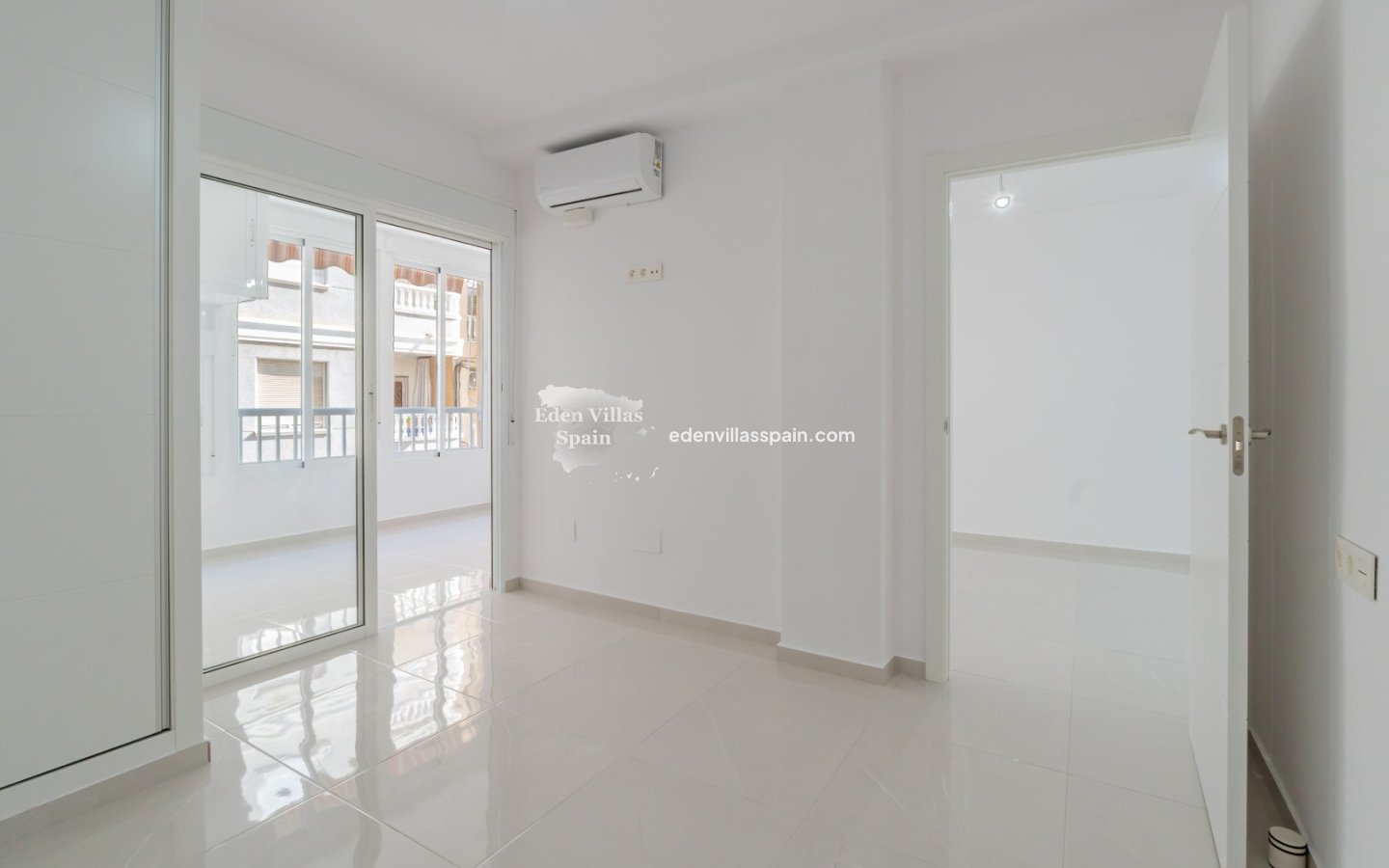 Resale - Coastal apartment - Torrevieja