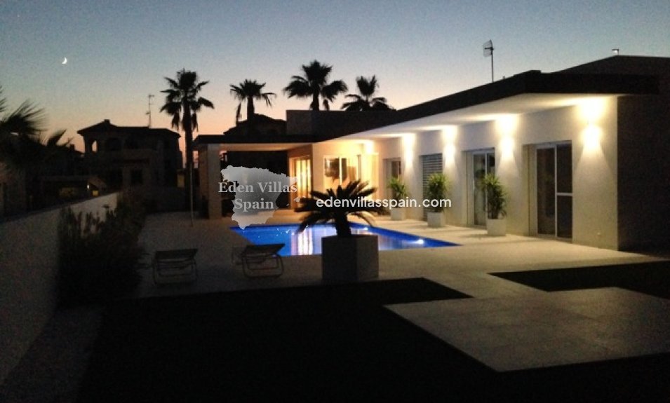 Resale - Coastal Villa - La Marina