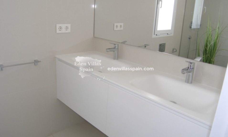 Resale - Coastal Villa - La Marina