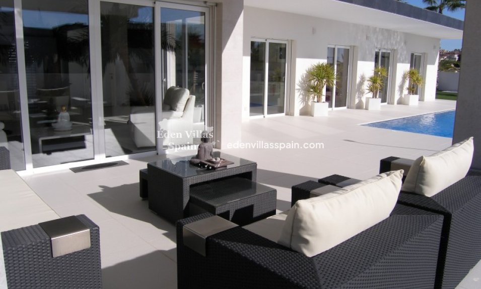 Resale - Coastal Villa - La Marina