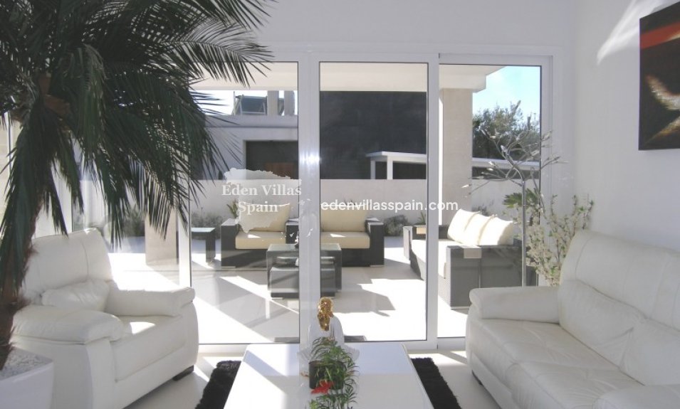 Resale - Coastal Villa - La Marina