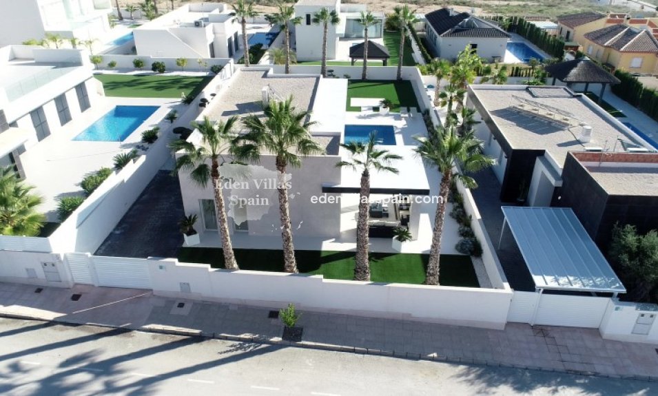 Resale - Coastal Villa - La Marina