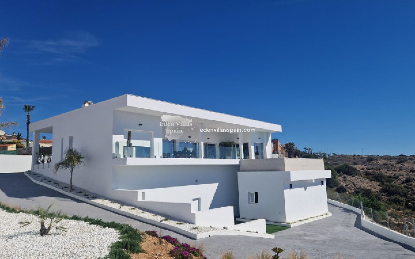 Resale - Coastal Villa - La Marina