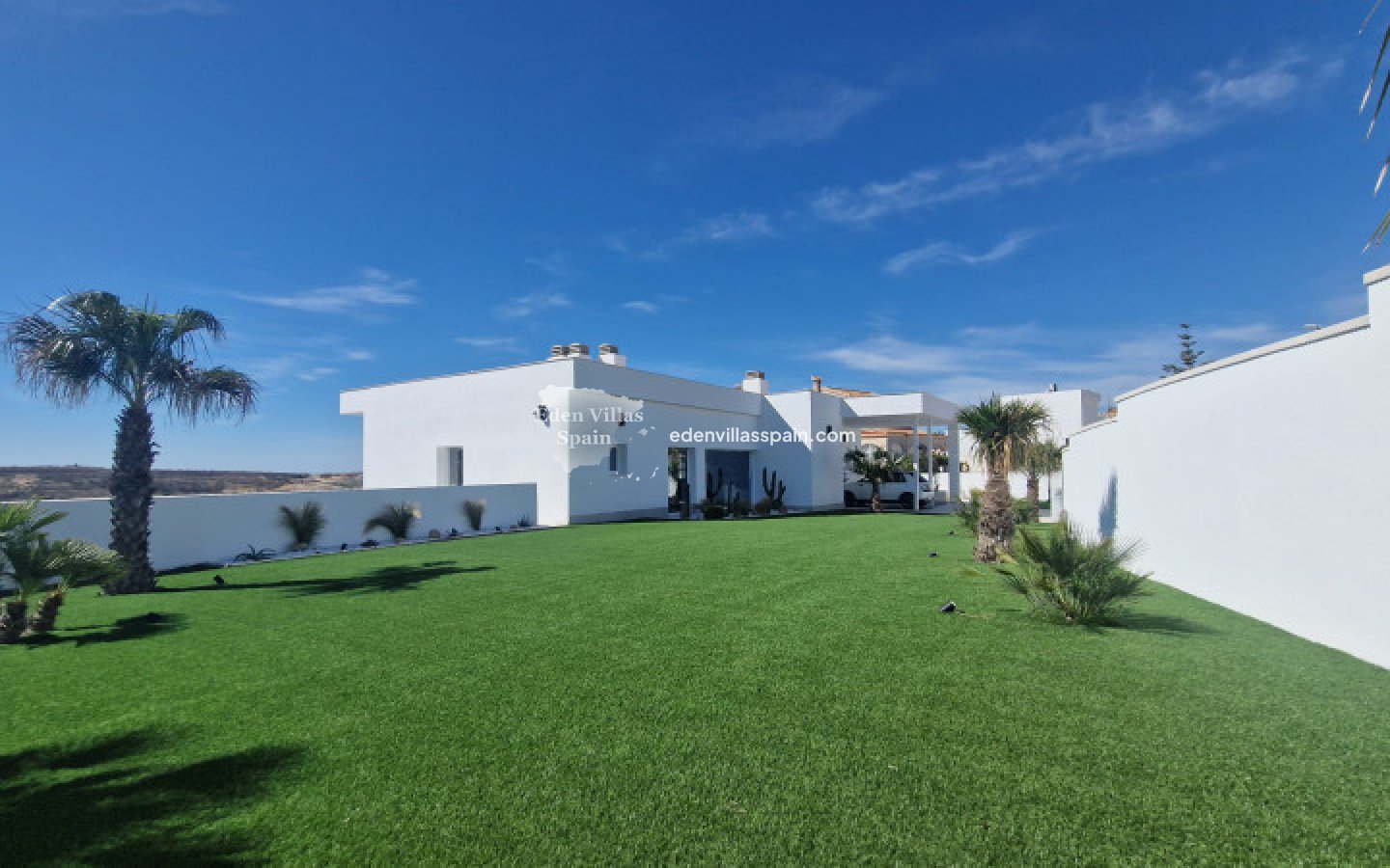 Resale - Coastal Villa - La Marina