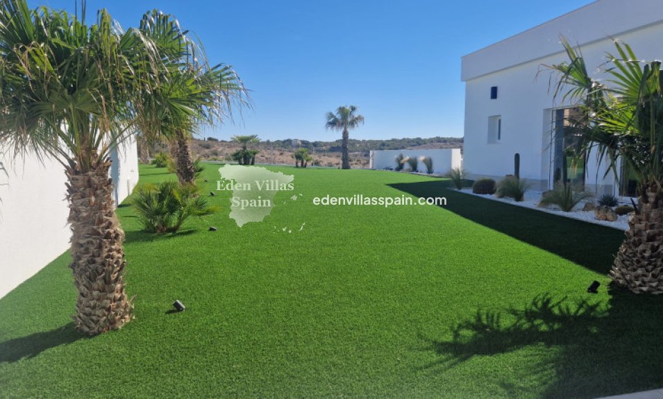 Resale - Coastal Villa - La Marina