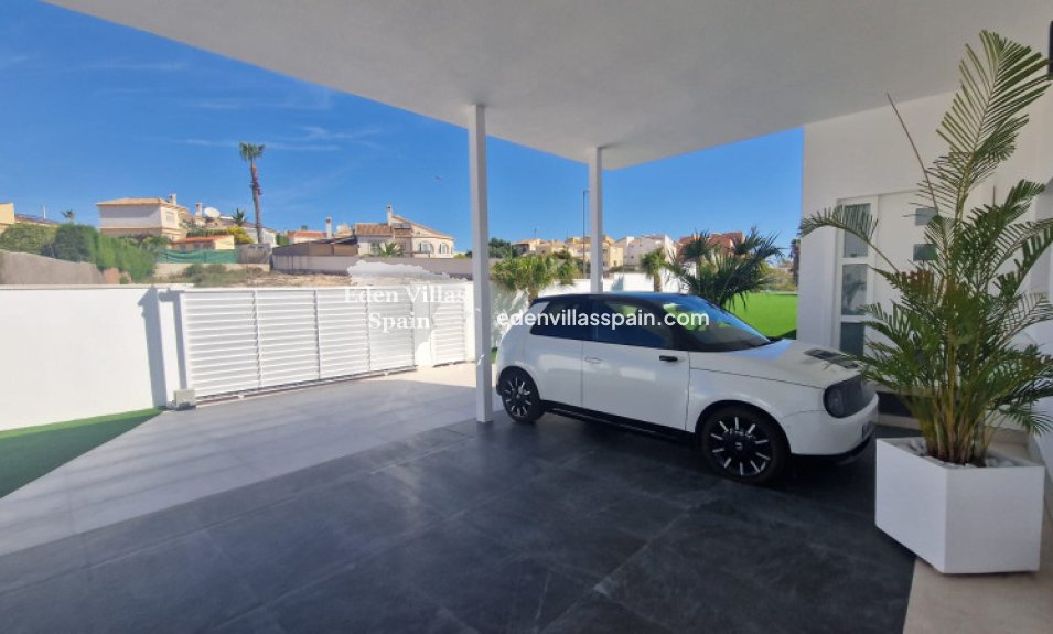 Resale - Coastal Villa - La Marina