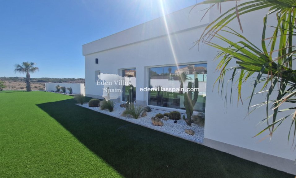 Resale - Coastal Villa - La Marina