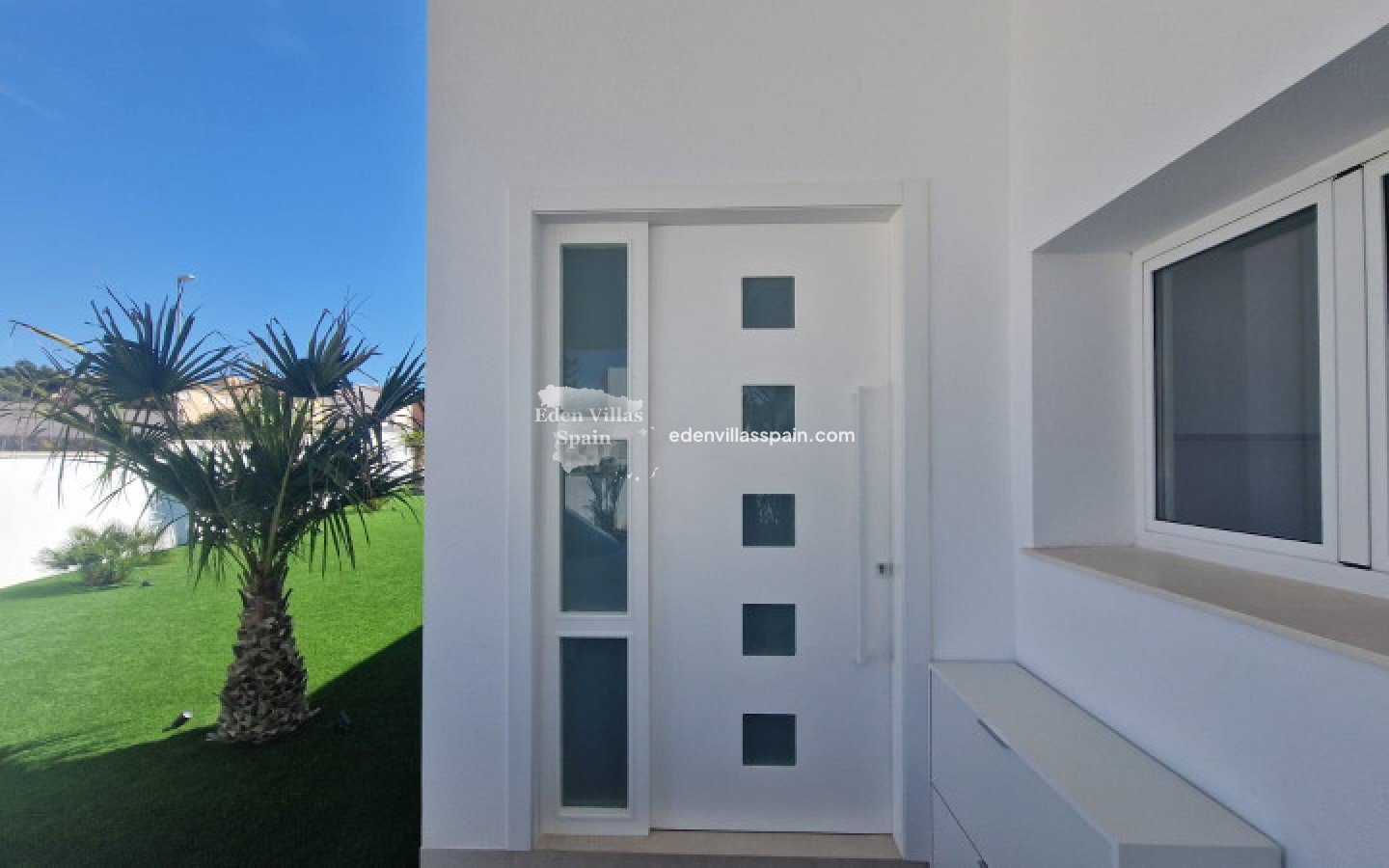 Resale - Coastal Villa - La Marina