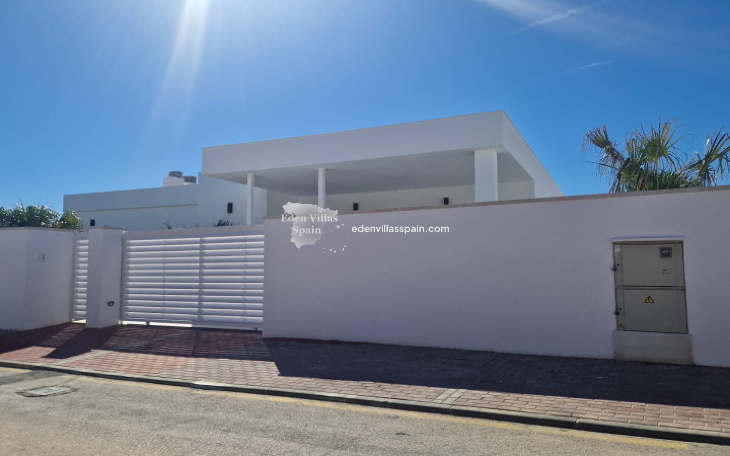 Resale - Coastal Villa - La Marina