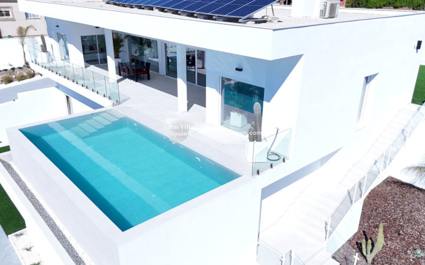 Resale - Coastal Villa - La Marina