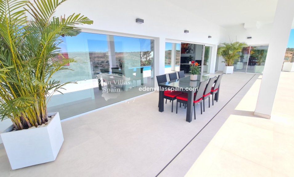Resale - Coastal Villa - La Marina