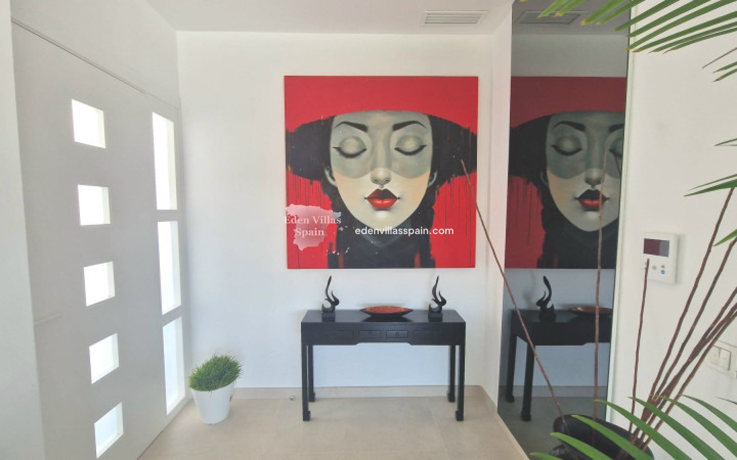 Resale - Coastal Villa - La Marina