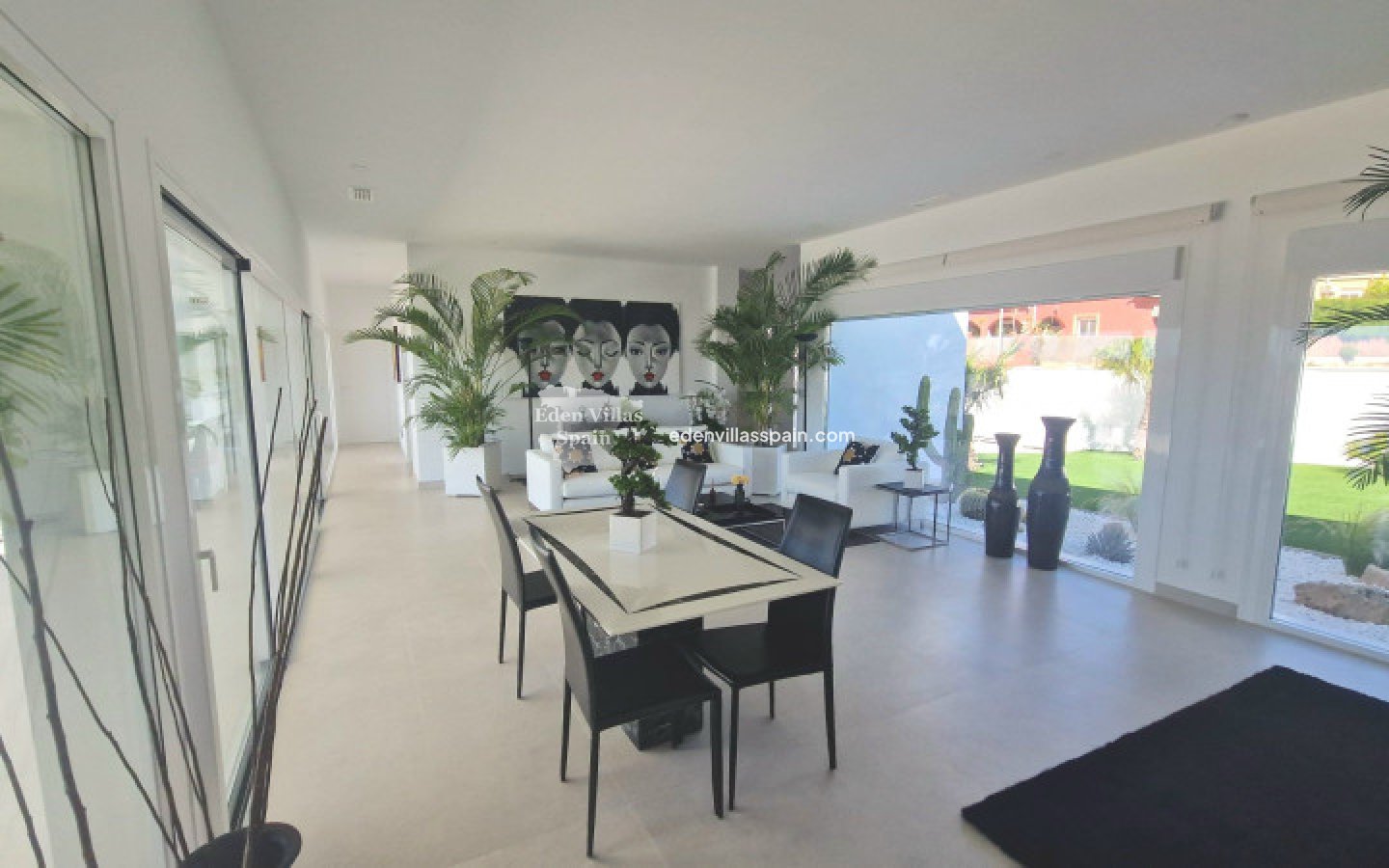 Resale - Coastal Villa - La Marina