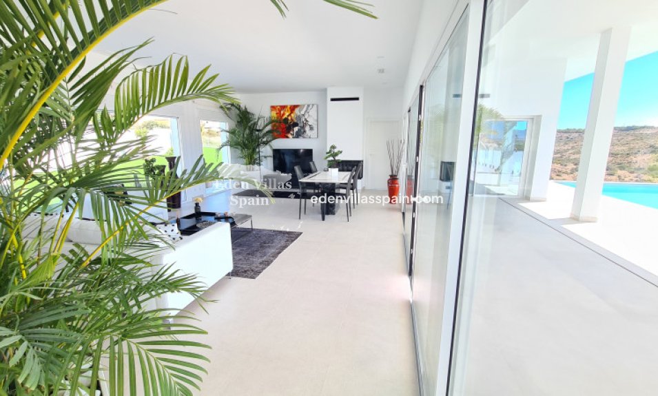 Resale - Coastal Villa - La Marina