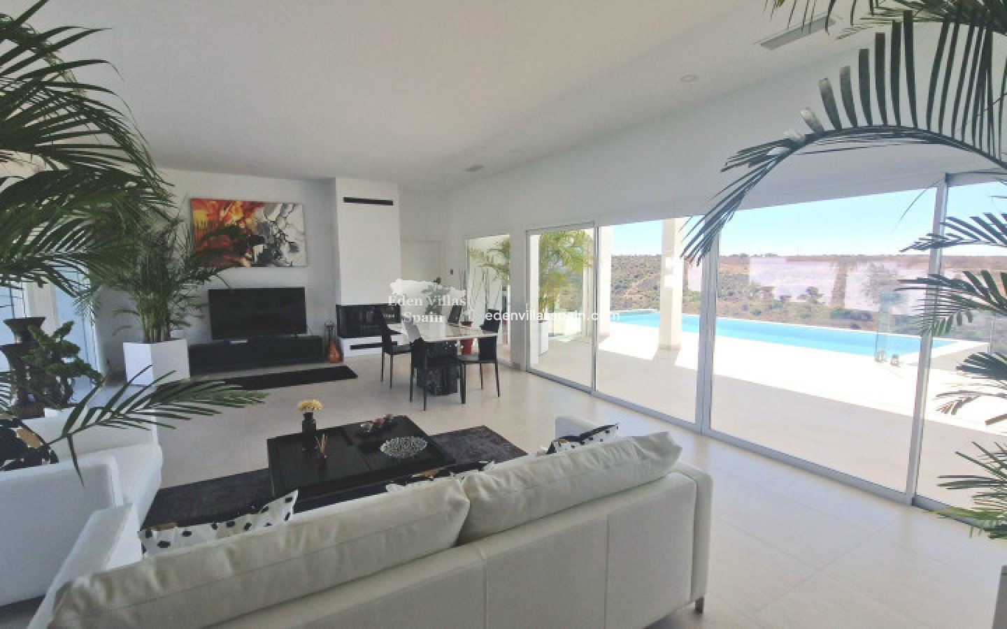 Resale - Coastal Villa - La Marina