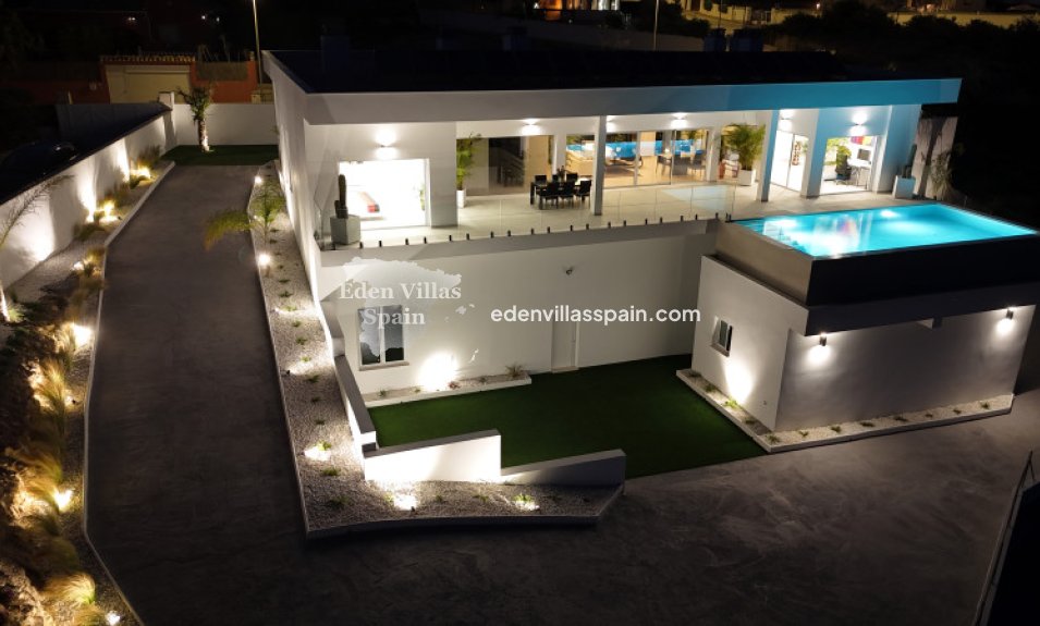Resale - Coastal Villa - La Marina