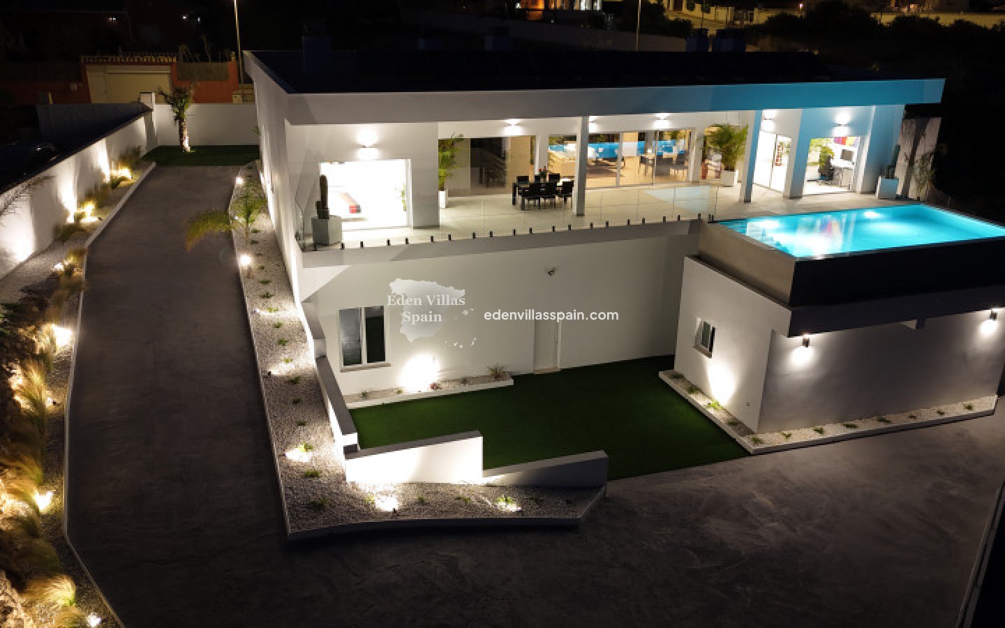 Resale - Coastal Villa - La Marina
