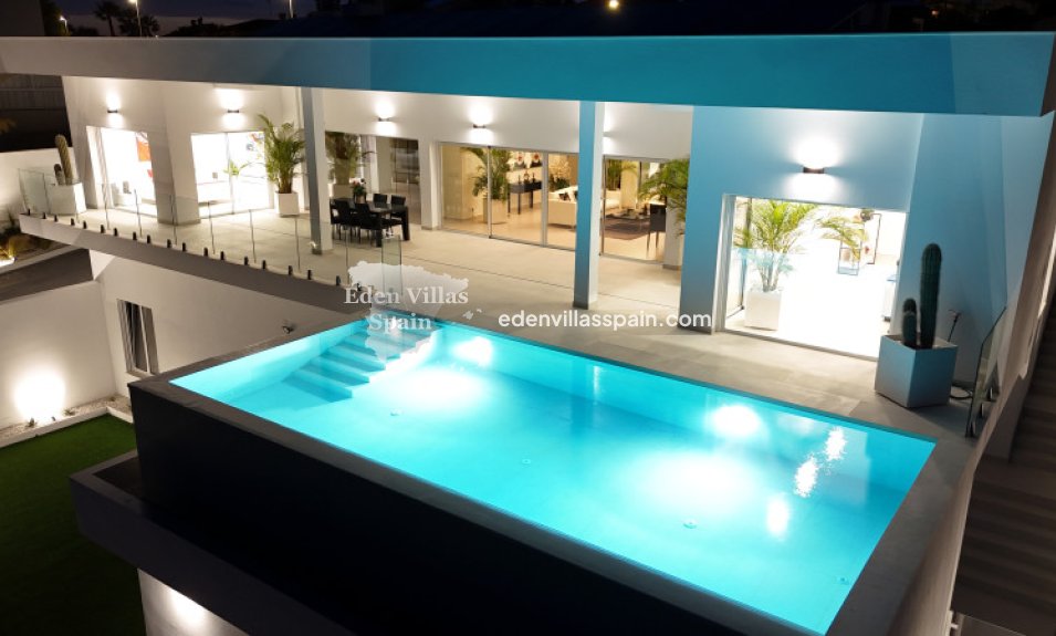 Resale - Coastal Villa - La Marina