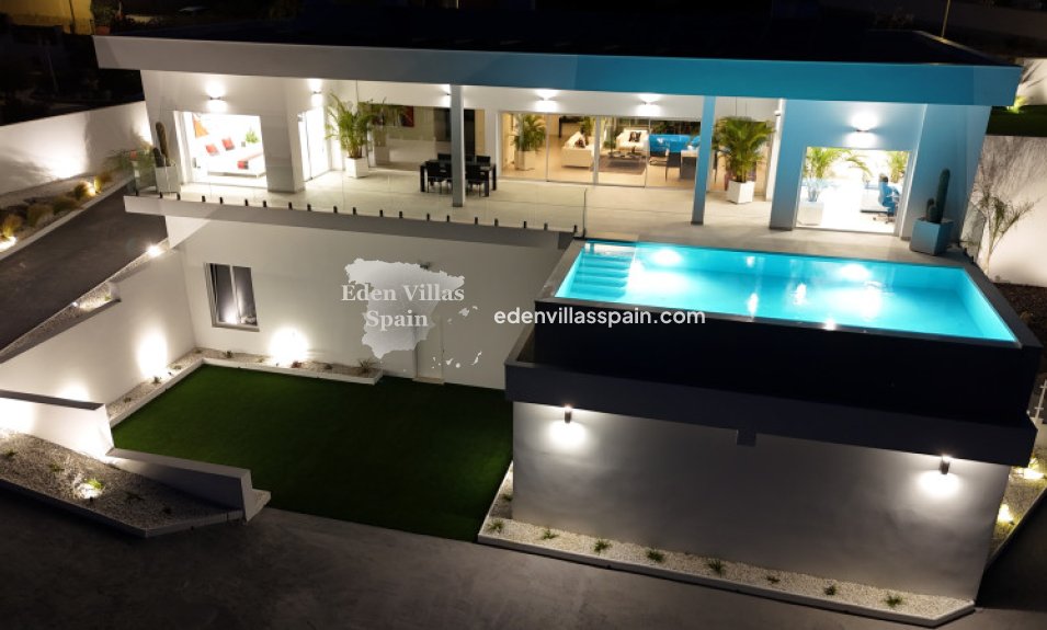 Resale - Coastal Villa - La Marina