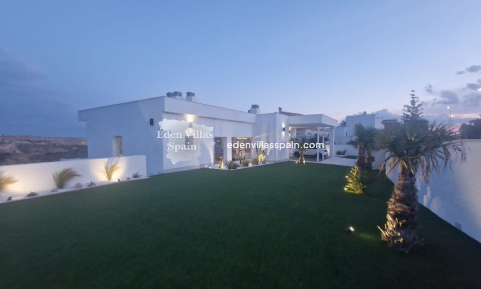 Resale - Coastal Villa - La Marina
