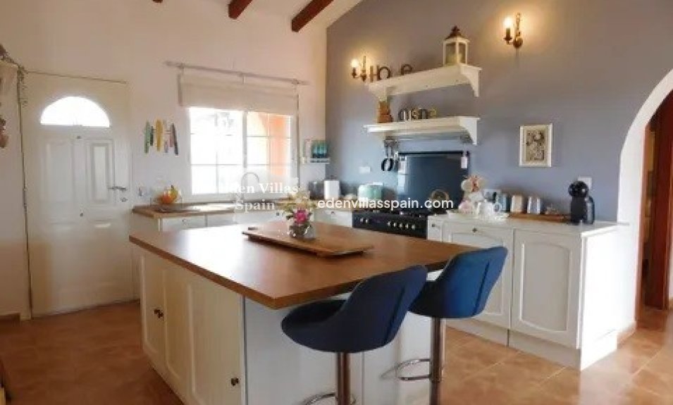 Resale - Country House - Dolores