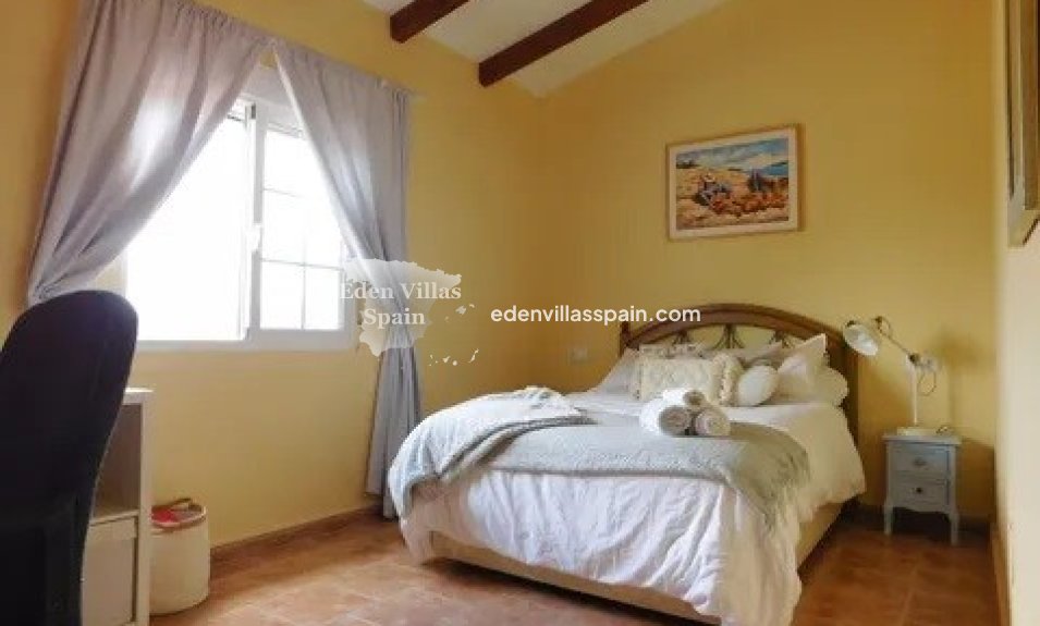Resale - Country House - Dolores