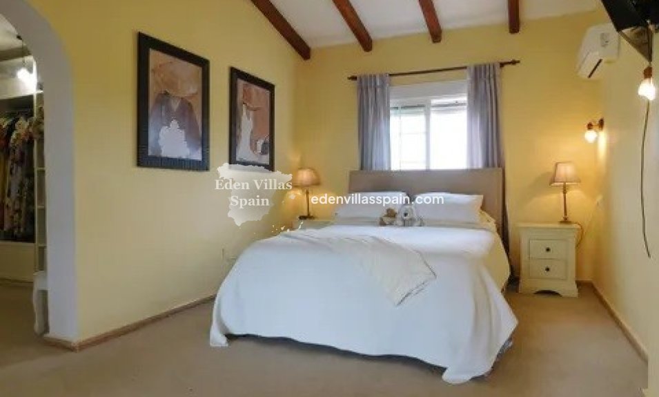Resale - Country House - Dolores