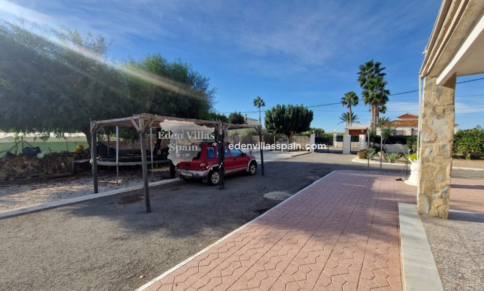 Resale - Country House - Elche